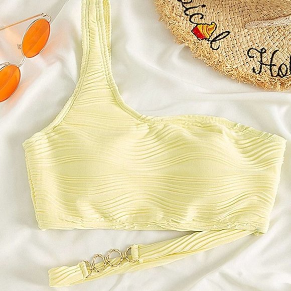 . Other - BEACHY ONE SHOULDER YELLOW BIKINI TOP SUMMER VACATION